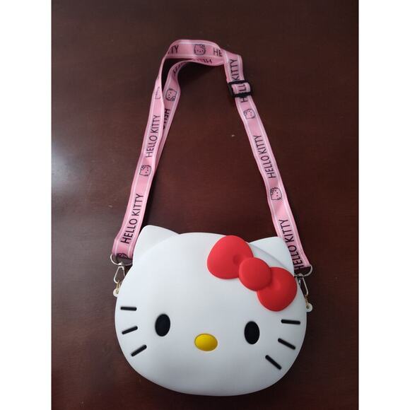 Hello Kitty Coin Purse New W/O Tags - Picture 1 of 4